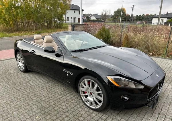 Maserati GranCabrio cena 199000 przebieg: 48500, rok produkcji 2011 z Przecław małe 79